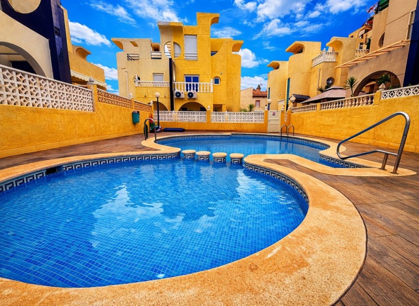Resale - Townhouse - Torrevieja - Torrevieja Centro