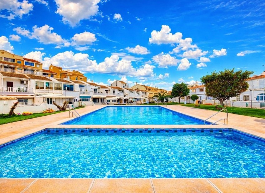 Resale - Townhouse - Torrevieja - Torrevieja Centro