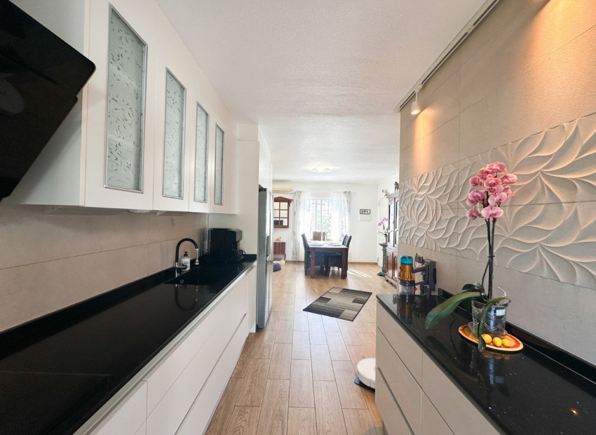 Resale - Townhouse - Torrevieja - Torrevieja Centro