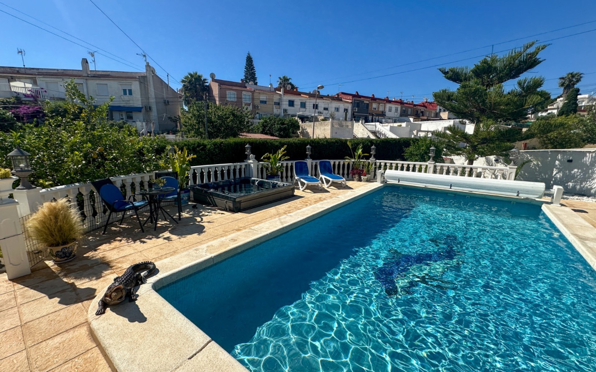 Resale - Townhouse - Torrevieja - Torrevieja Centro