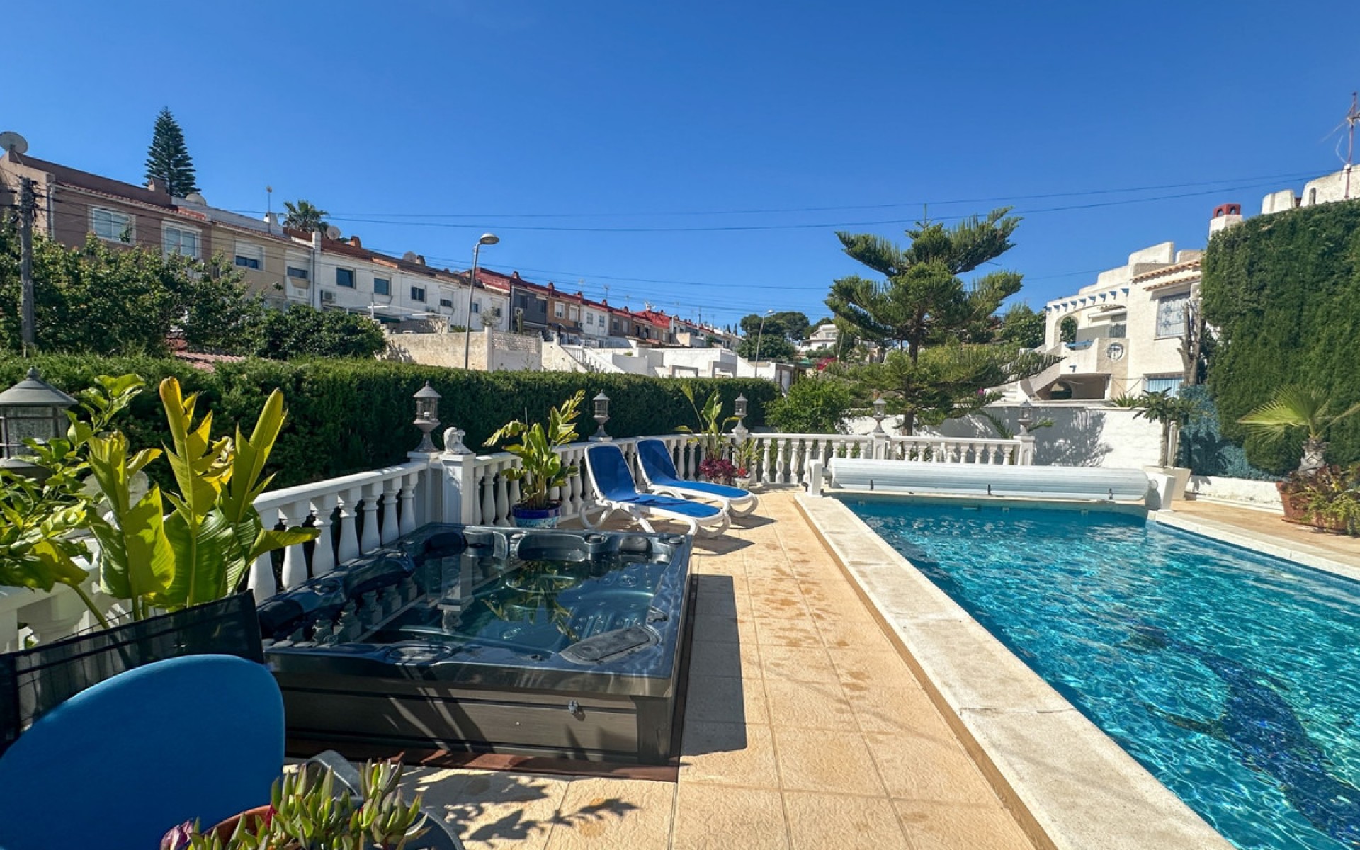 Resale - Townhouse - Torrevieja - Torrevieja Centro