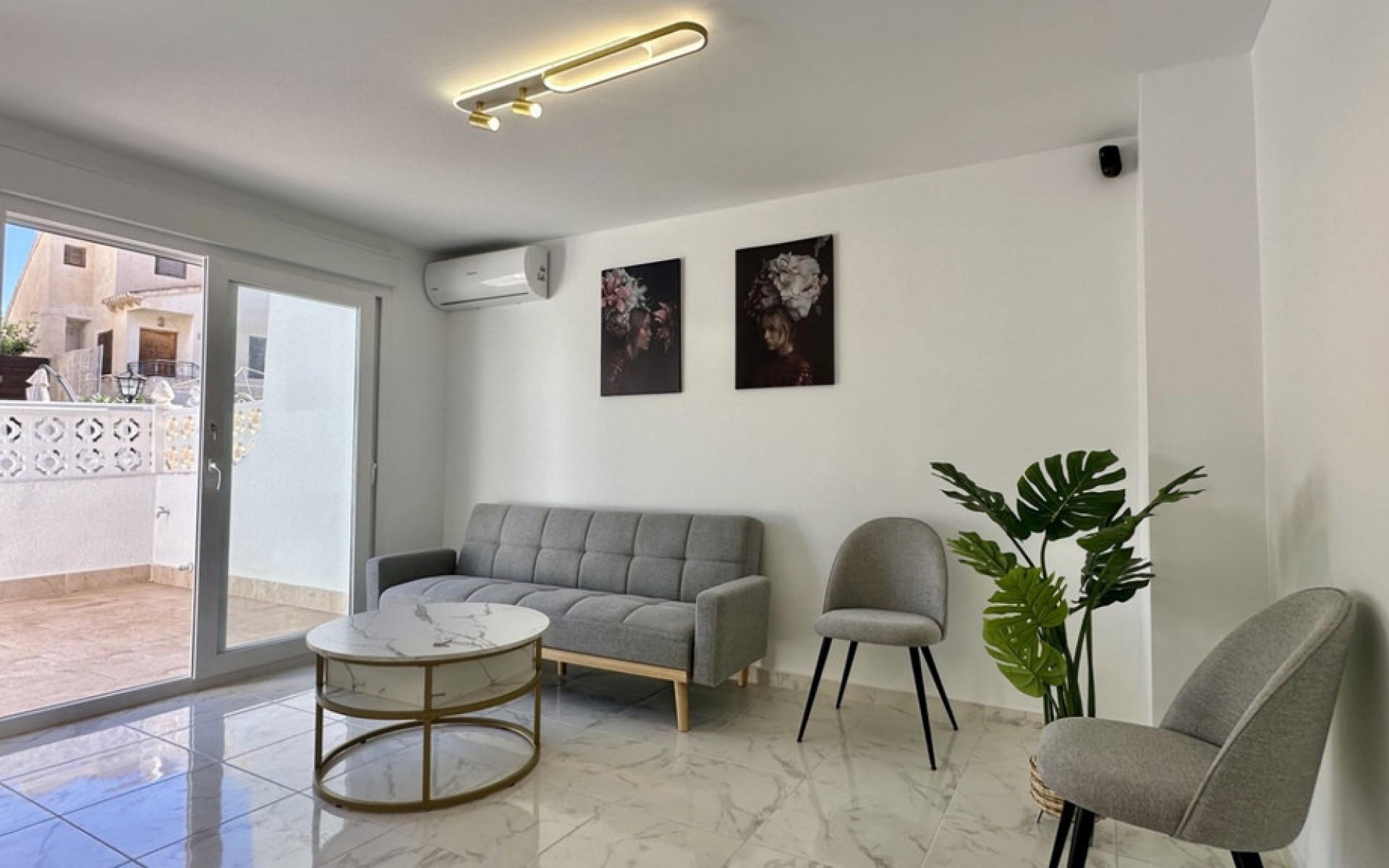 Resale - Townhouse - Torrevieja - Torrevieja Centro