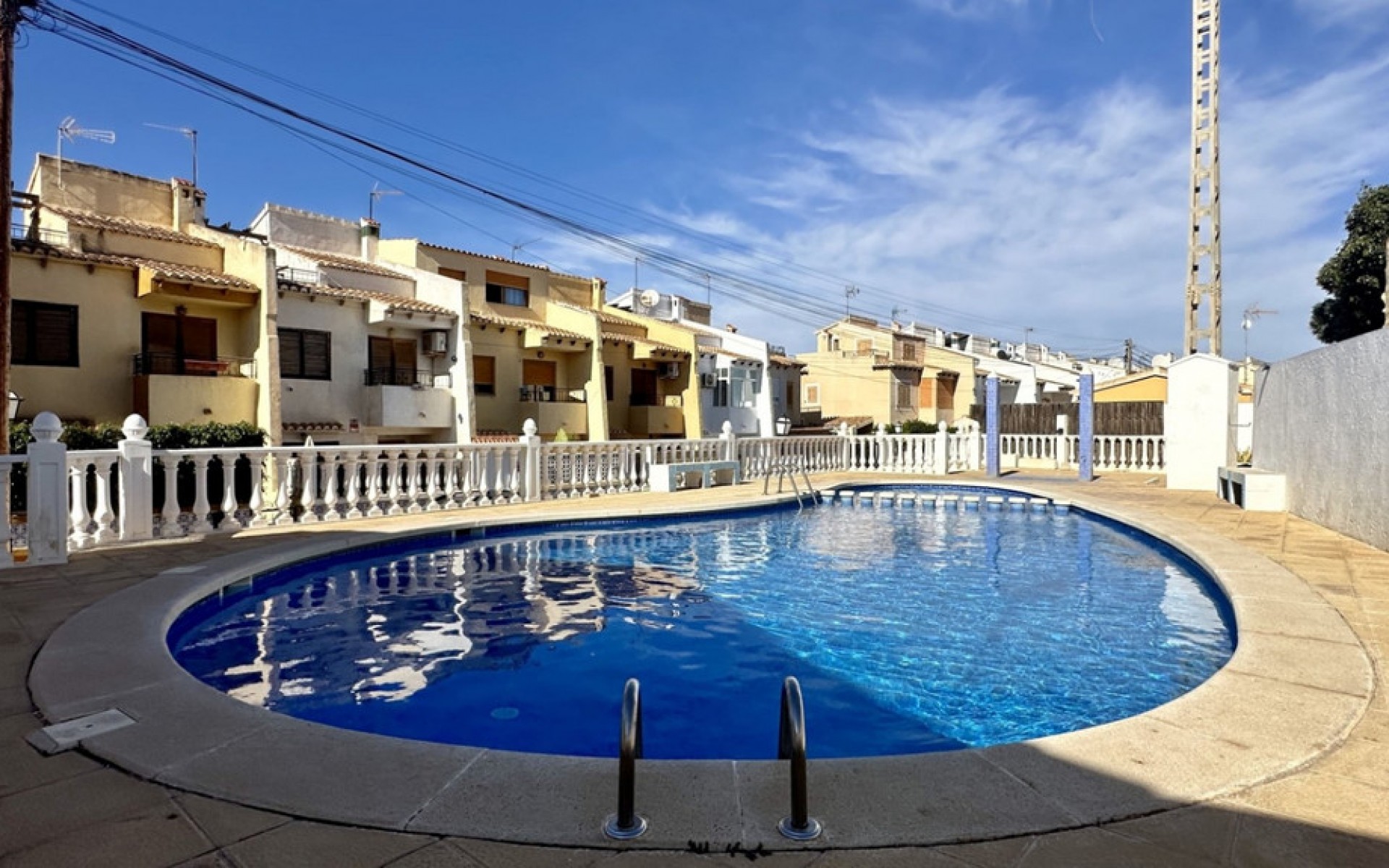 Resale - Townhouse - Torrevieja - Torrevieja Centro
