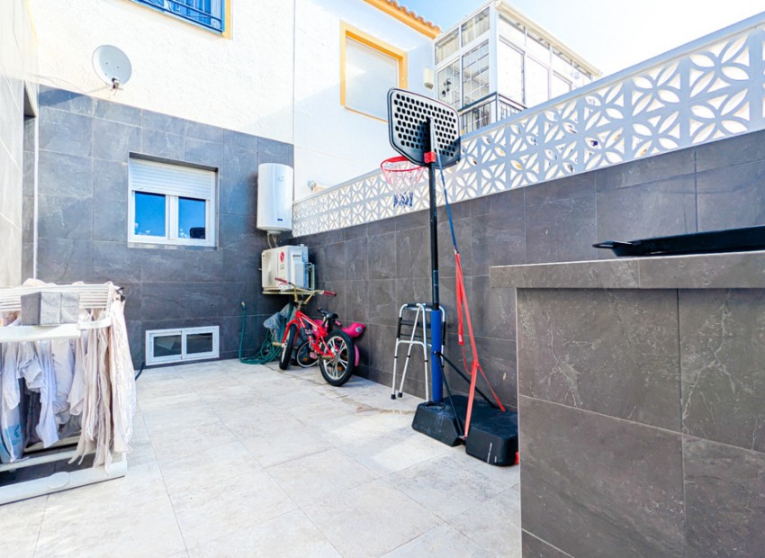 Resale - Townhouse - Torrevieja - Torrevieja Centro