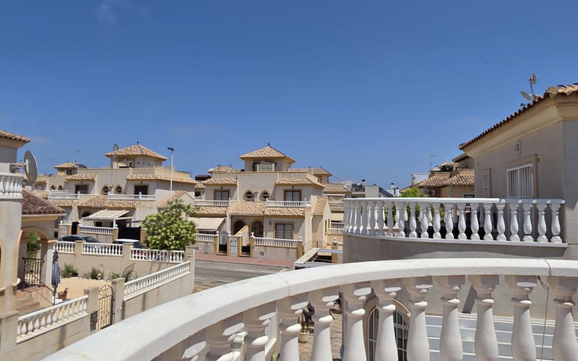 Resale - Townhouse - Torrevieja - Torrevieja Centro