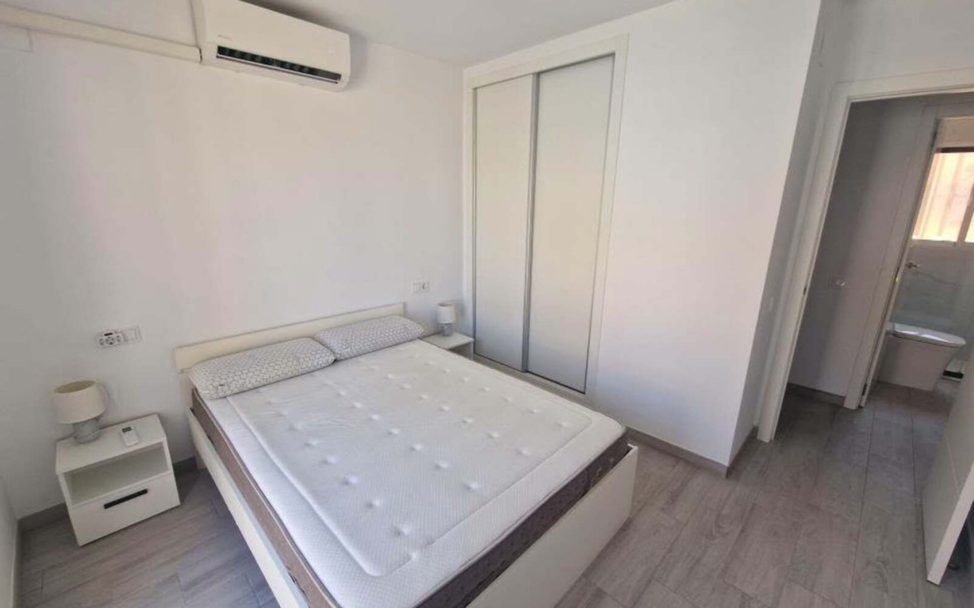 Resale - Townhouse - Torrevieja - Torrevieja Centro