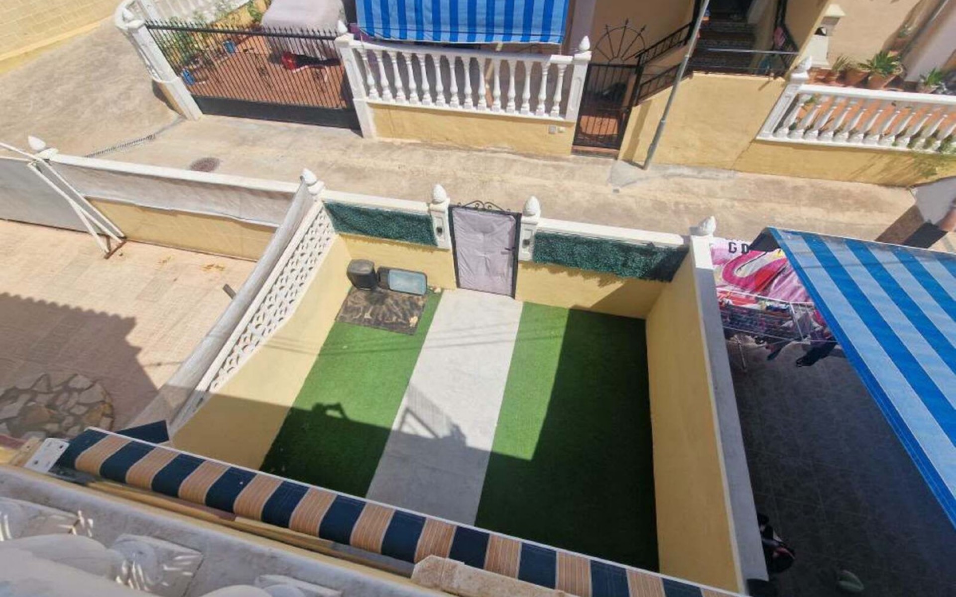 Resale - Townhouse - Torrevieja - Torrevieja Centro