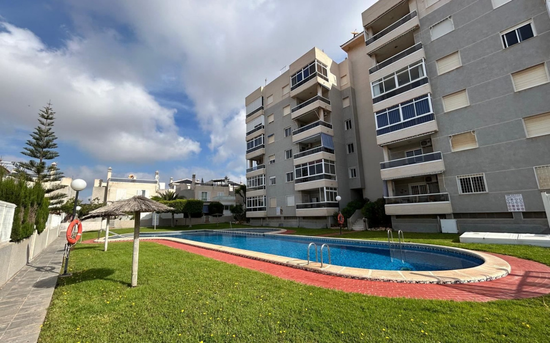 Resale - Townhouse - Torrevieja - Torrevieja Centro