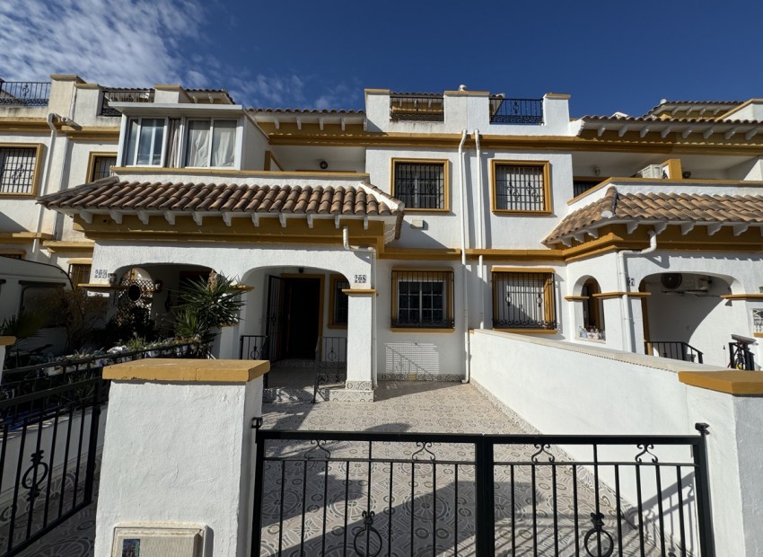 Resale - Townhouse - Torrevieja