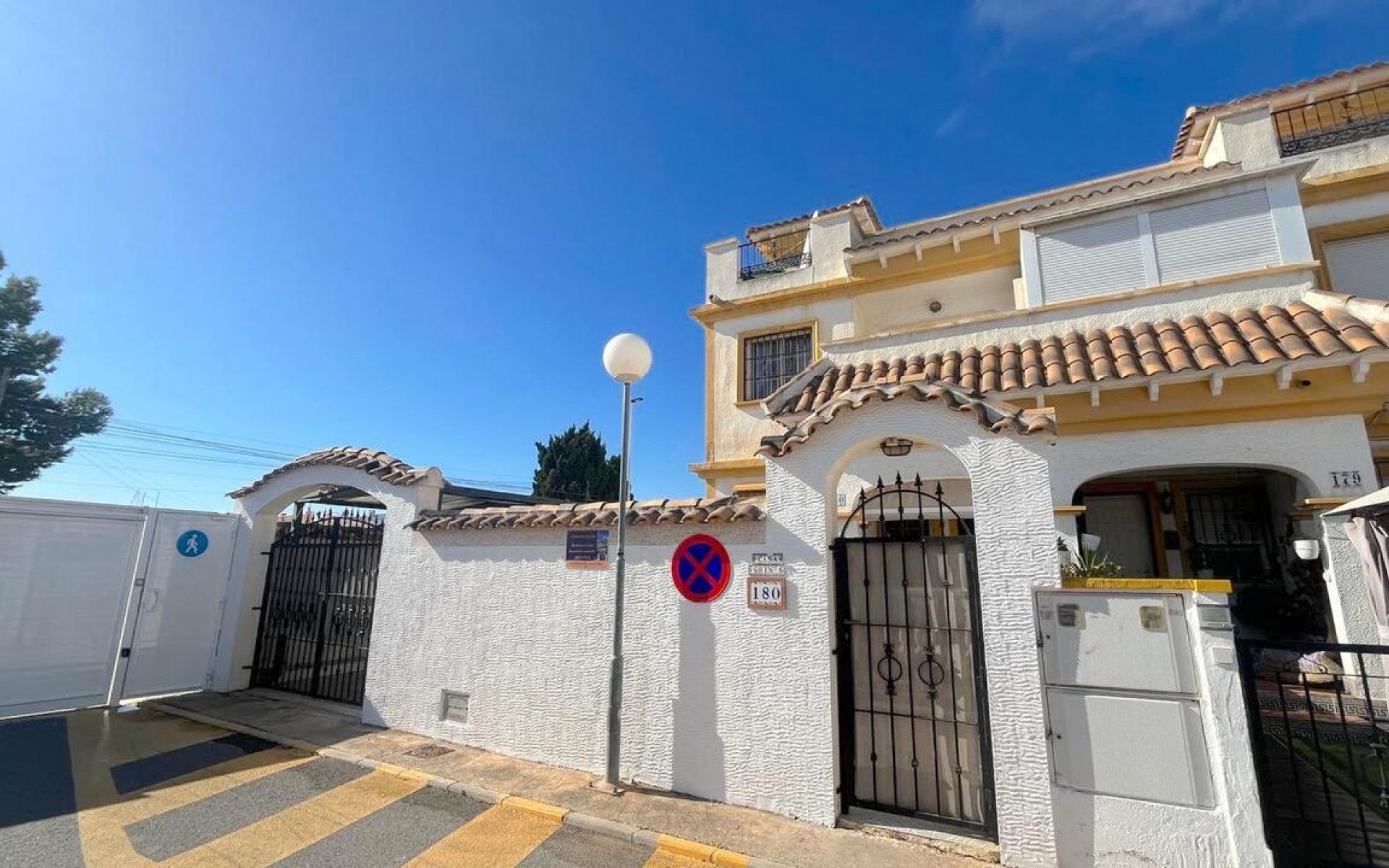 Resale - Townhouse - Torrevieja