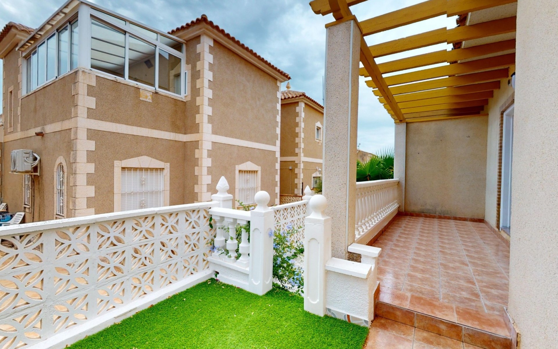 Resale - Townhouse - Villamartin - Blue Lagoon