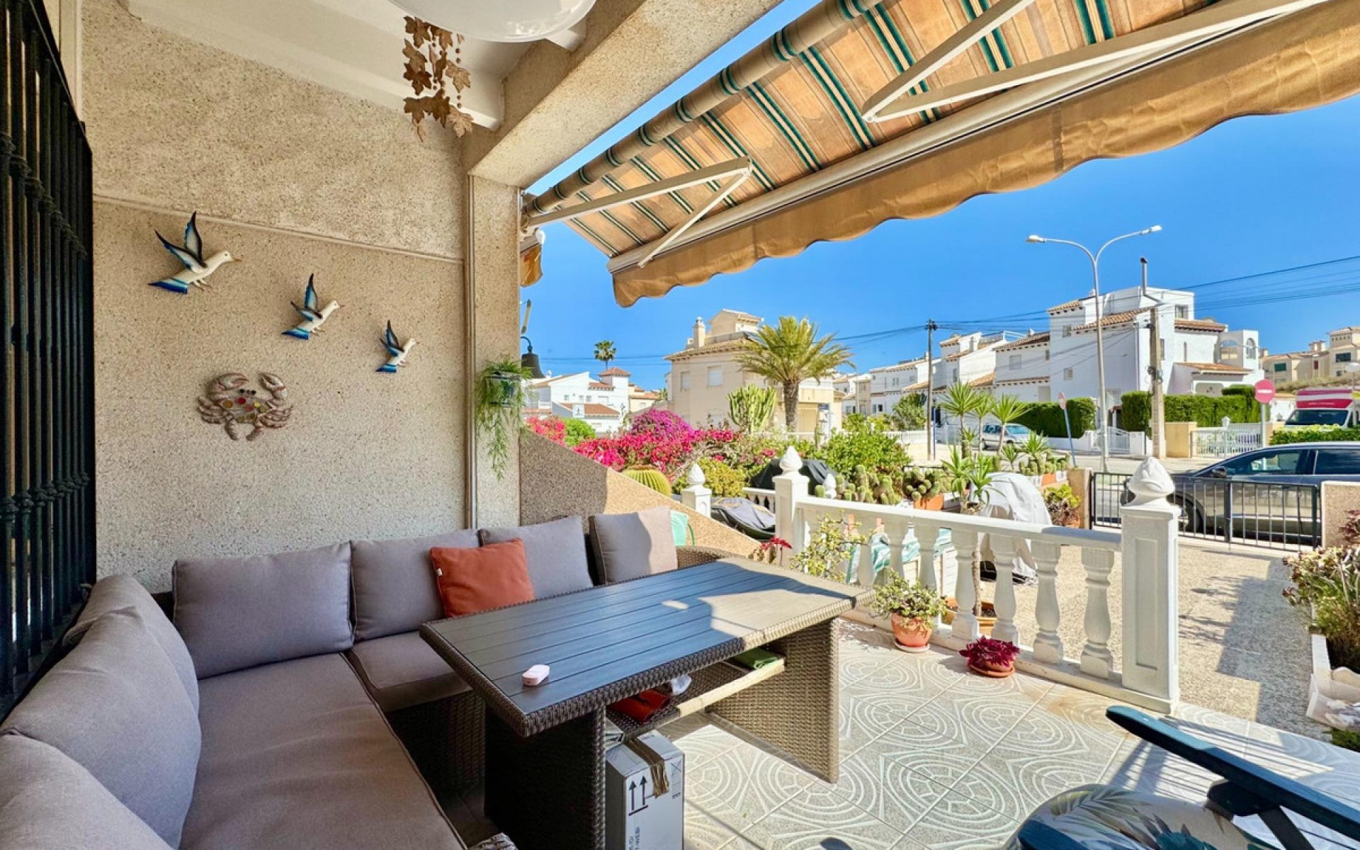 Resale - Townhouse - Villamartin - Las Filipinas