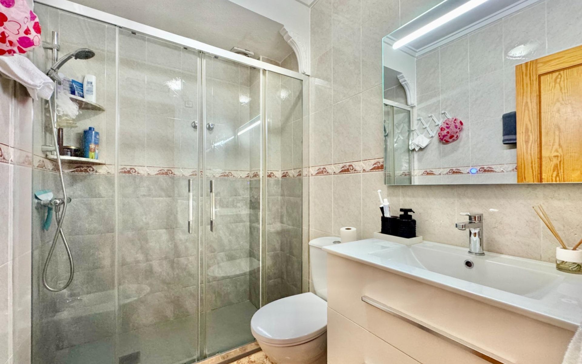 Resale - Townhouse - Villamartin - Las Filipinas