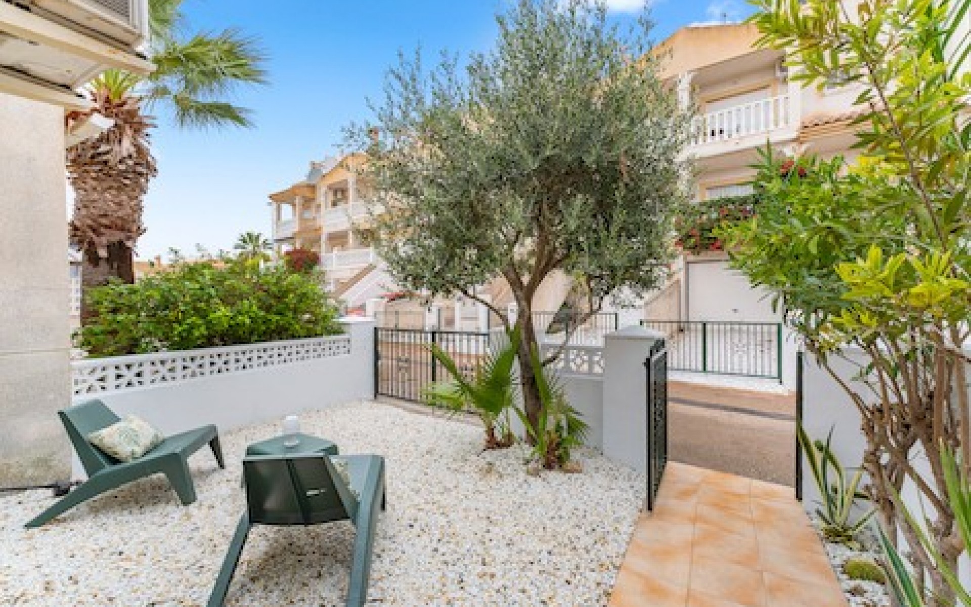 Resale - Townhouse - Villamartin - Monte Golf