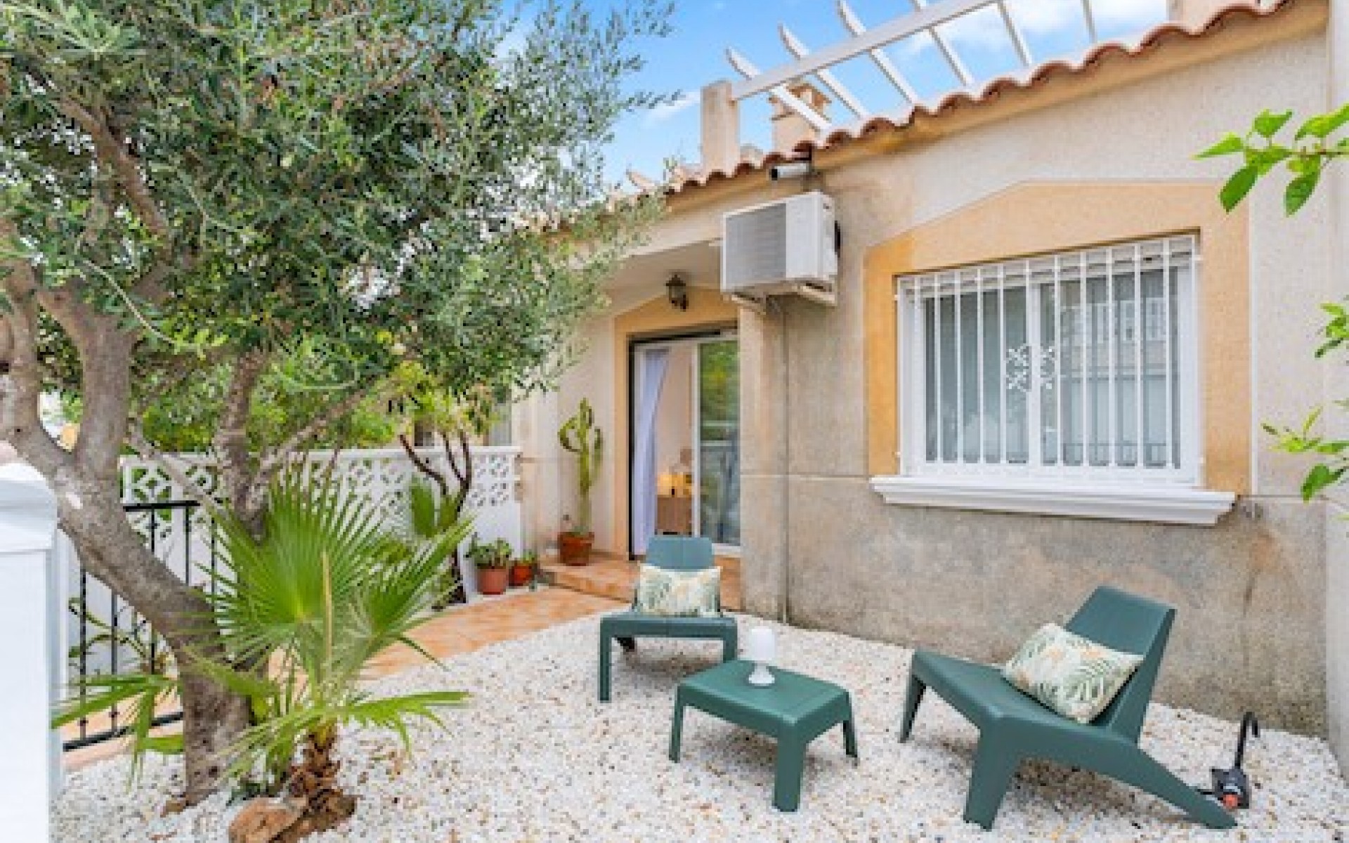 Resale - Townhouse - Villamartin - Monte Golf