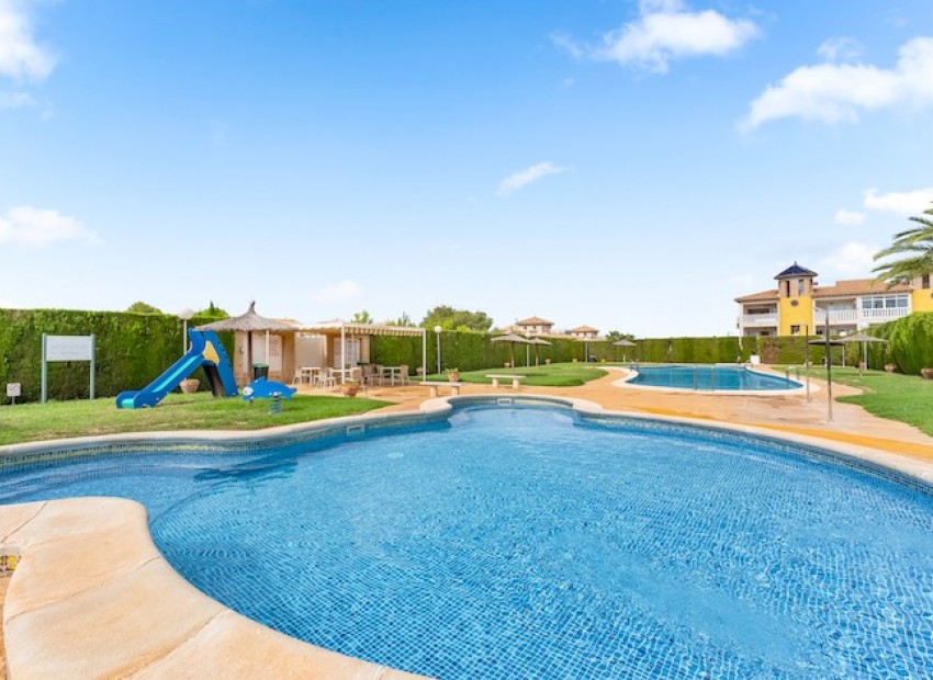 Resale - Townhouse - Villamartin - Monte Golf