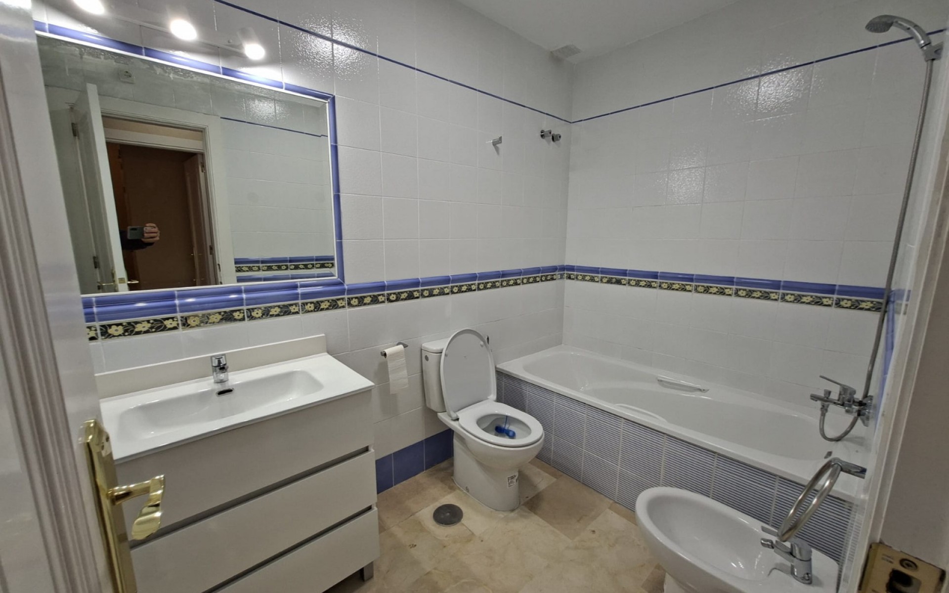 Resale - Townhouse - Villamartin - Rioja