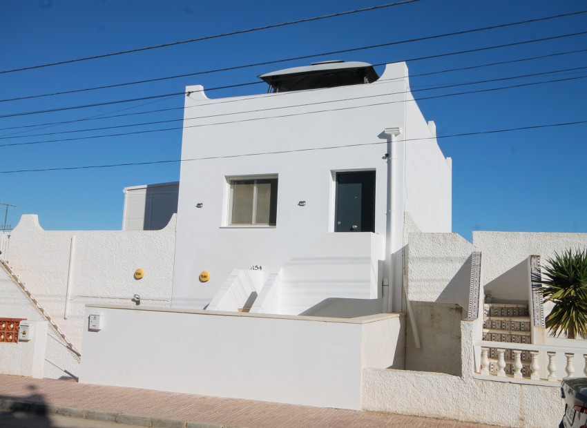 Resale - Townhouse - Villamartin