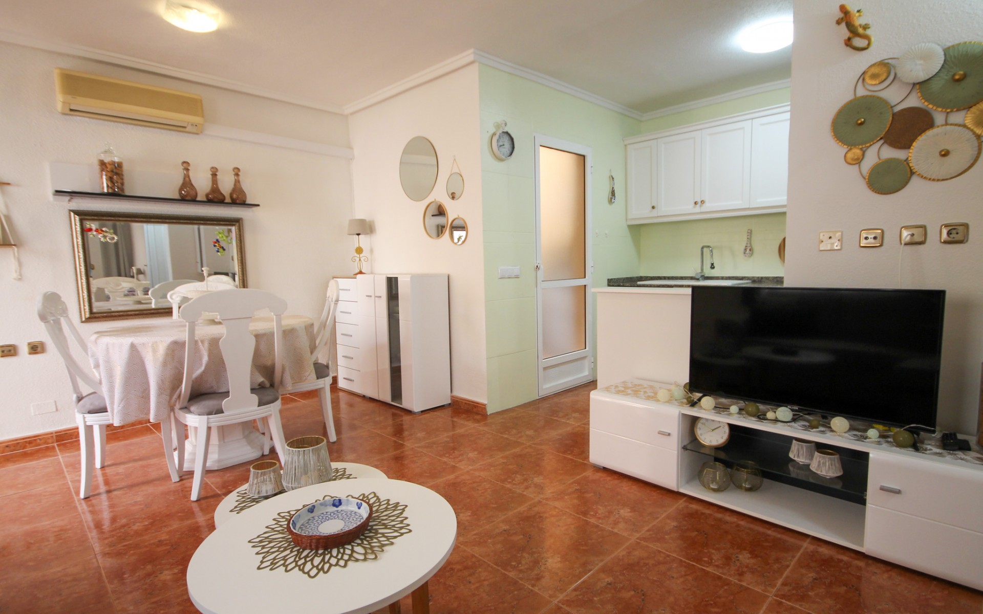 Resale - Townhouse - Villamartin