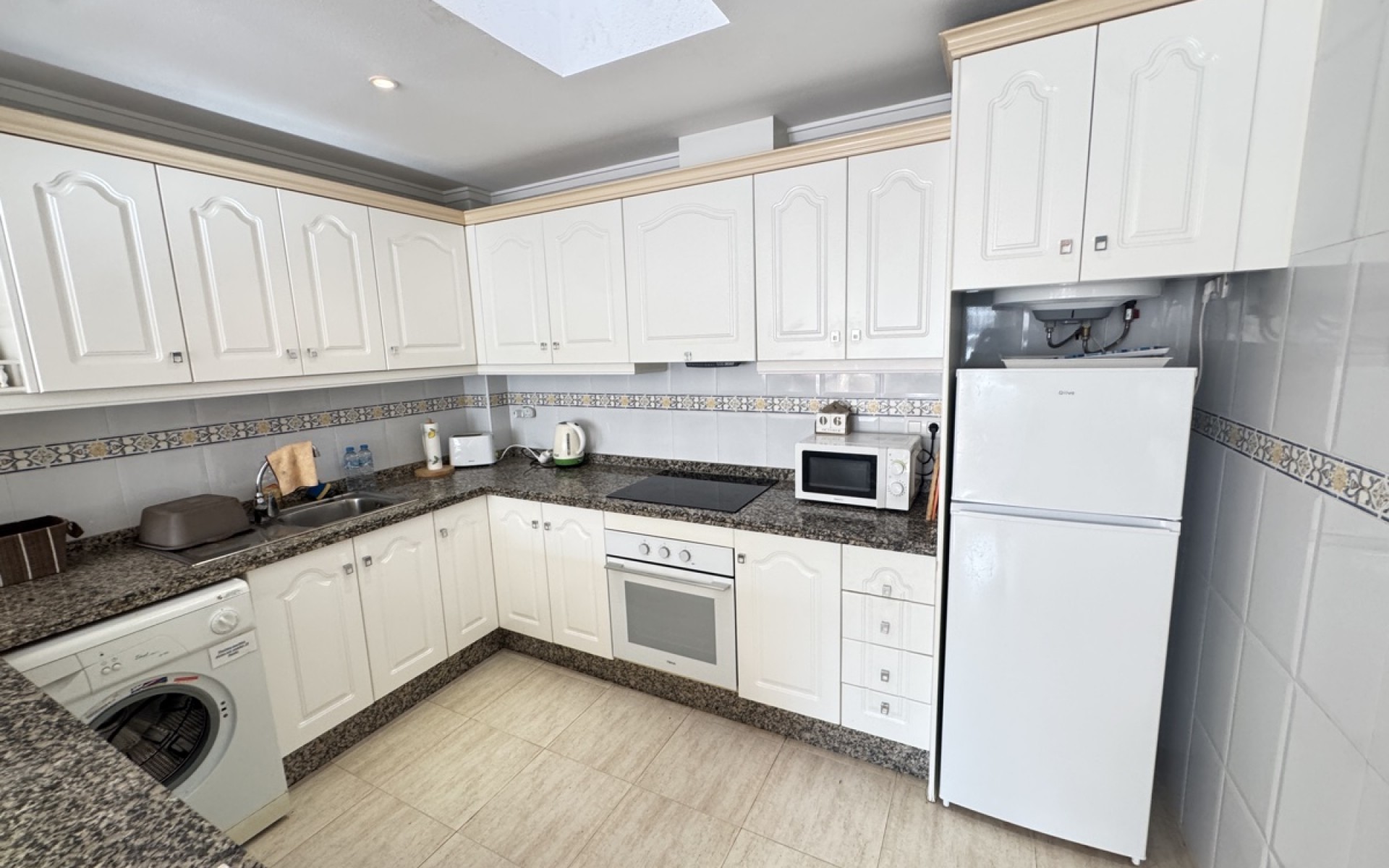 Resale - Townhouse - Villamartin