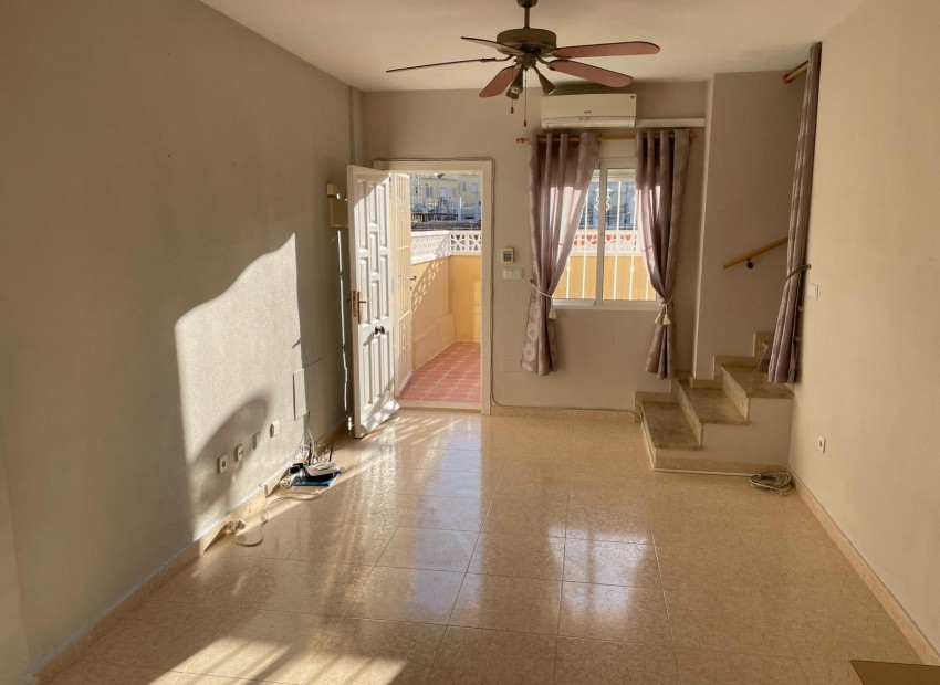 Resale - Townhouse - Villamartin