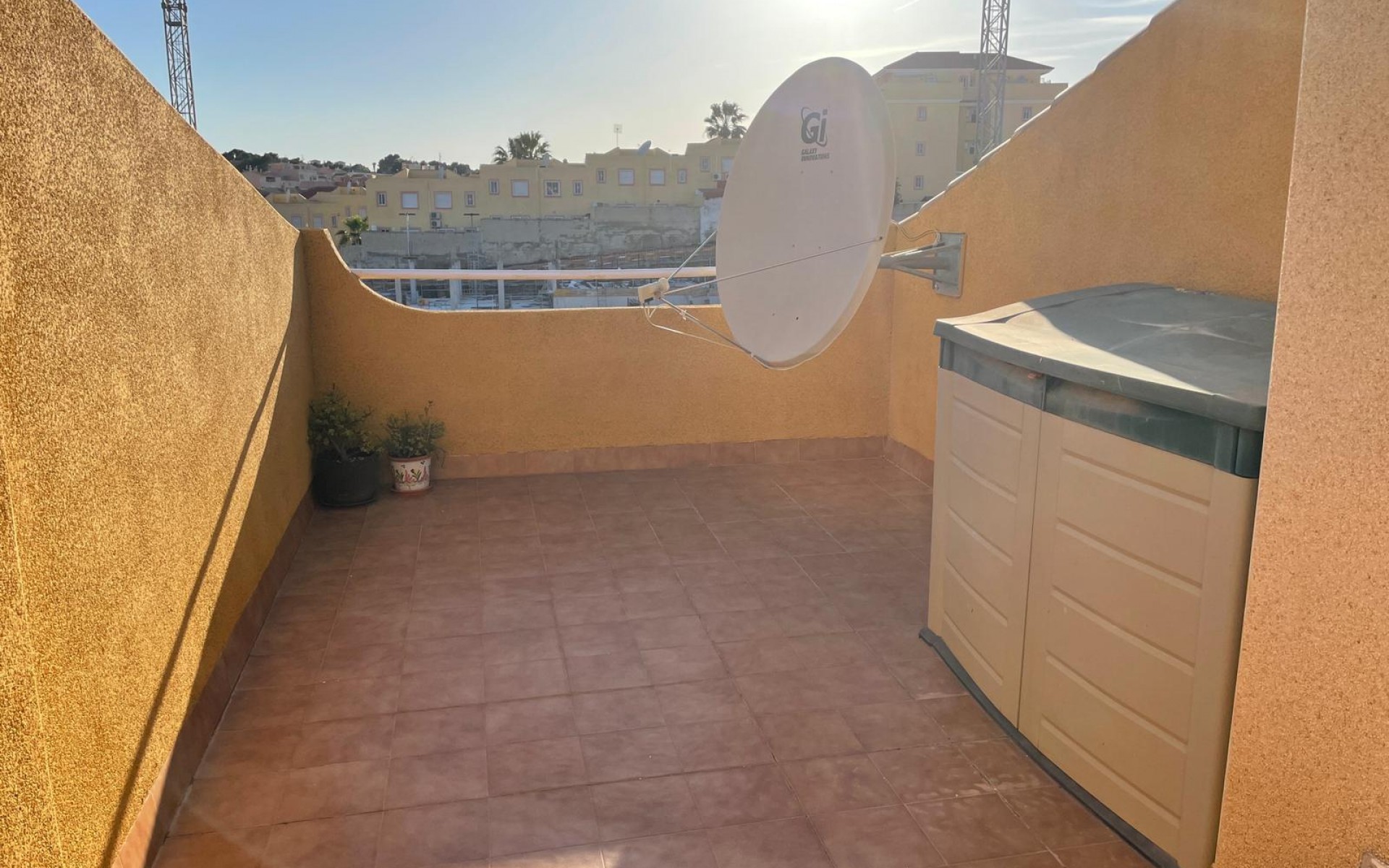 Resale - Townhouse - Villamartin