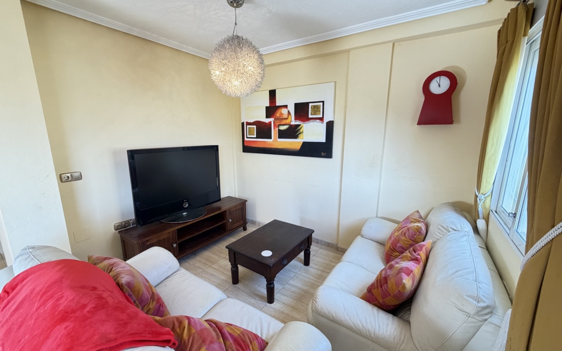 Resale - Townhouse - Villamartin