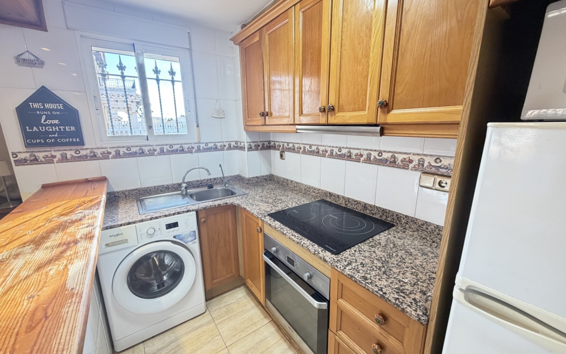 Resale - Townhouse - Villamartin