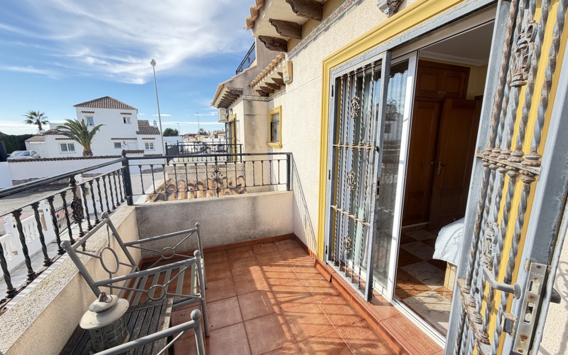 Resale - Townhouse - Villamartin