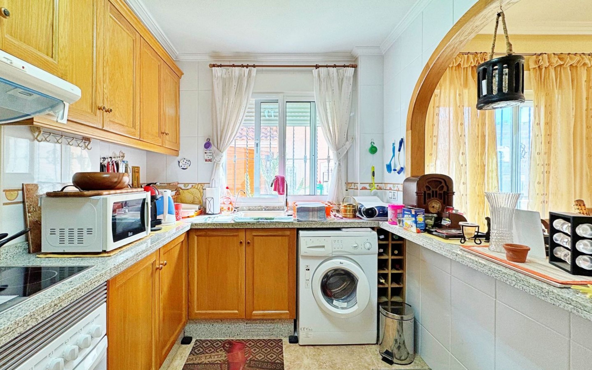 Resale - Townhouse - Villamartin