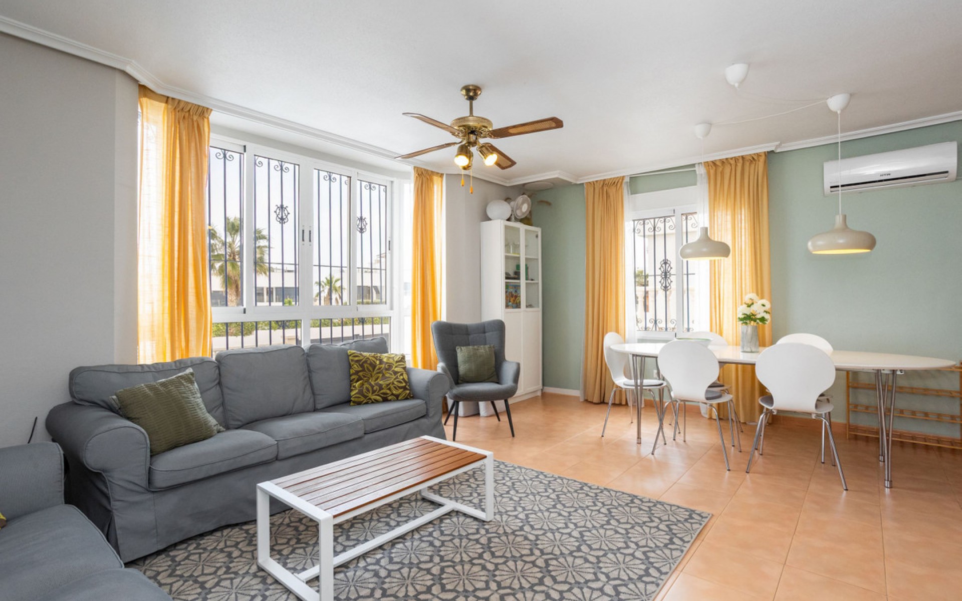 Resale - Townhouse - Villamartin