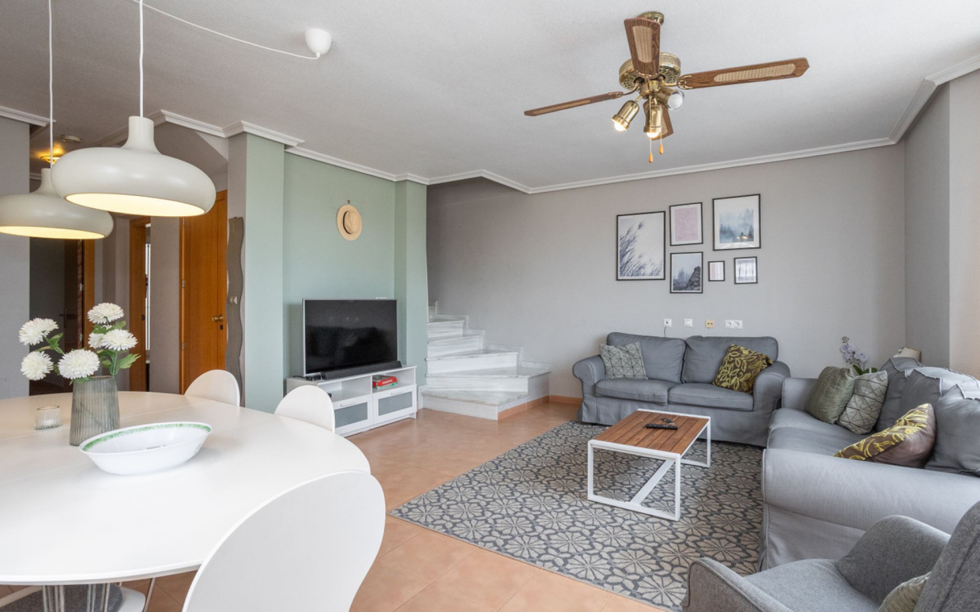 Resale - Townhouse - Villamartin