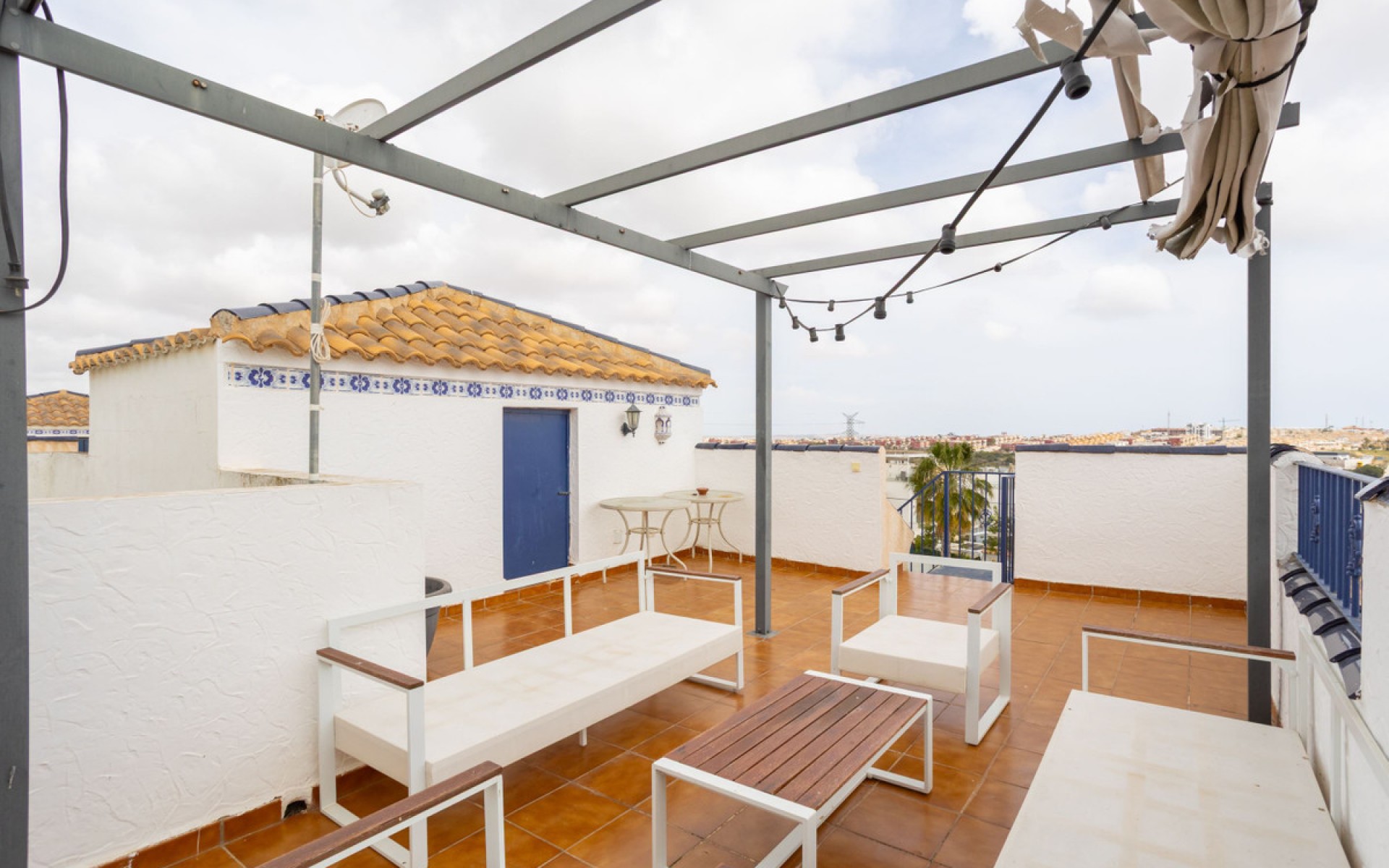 Resale - Townhouse - Villamartin