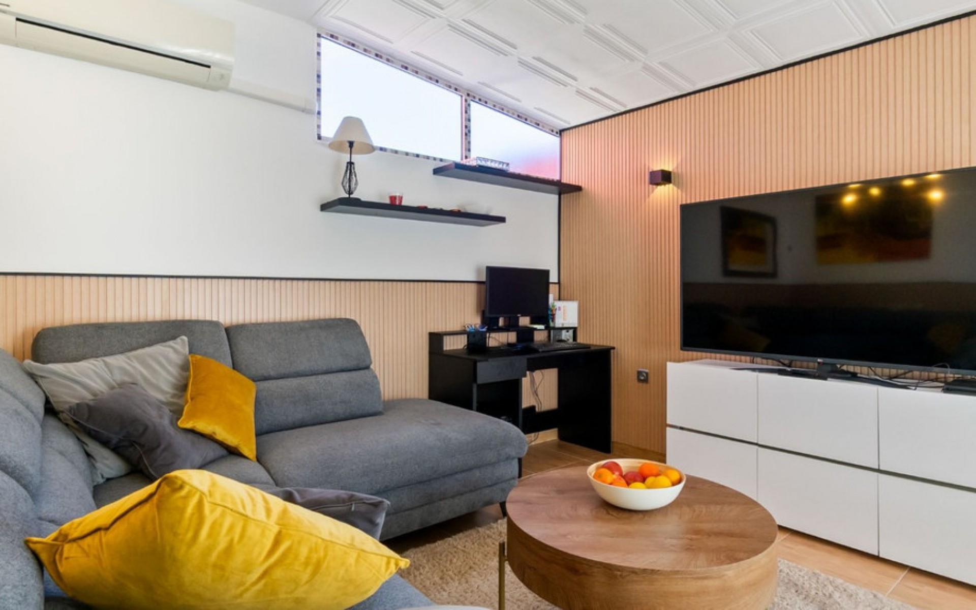 Resale - Townhouse - Villamartin