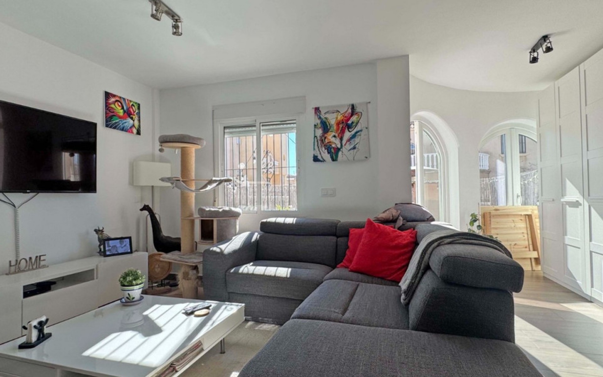 Resale - Townhouse - Villamartin