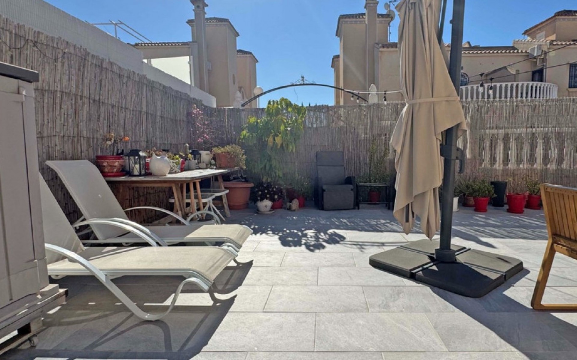 Resale - Townhouse - Villamartin