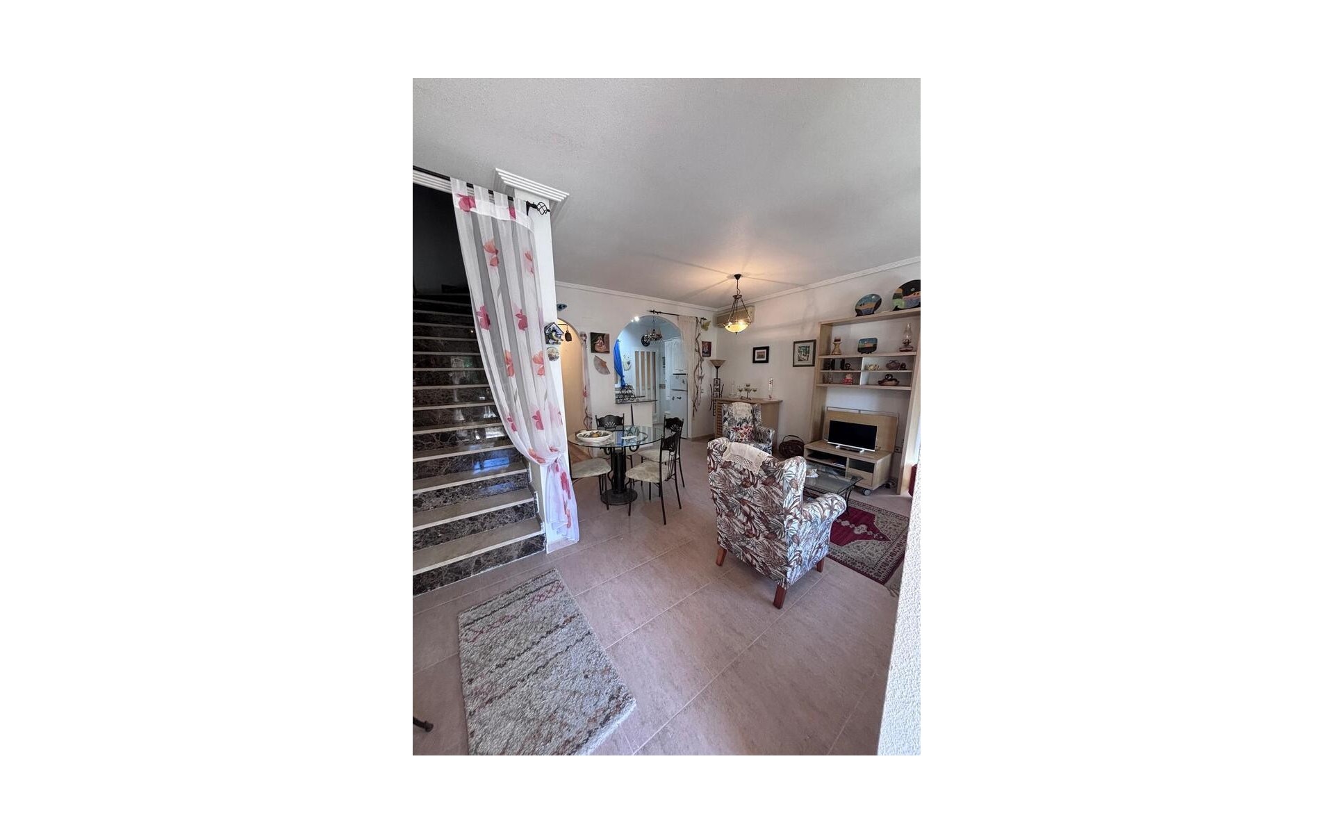 Resale - Townhouse - Villamartin