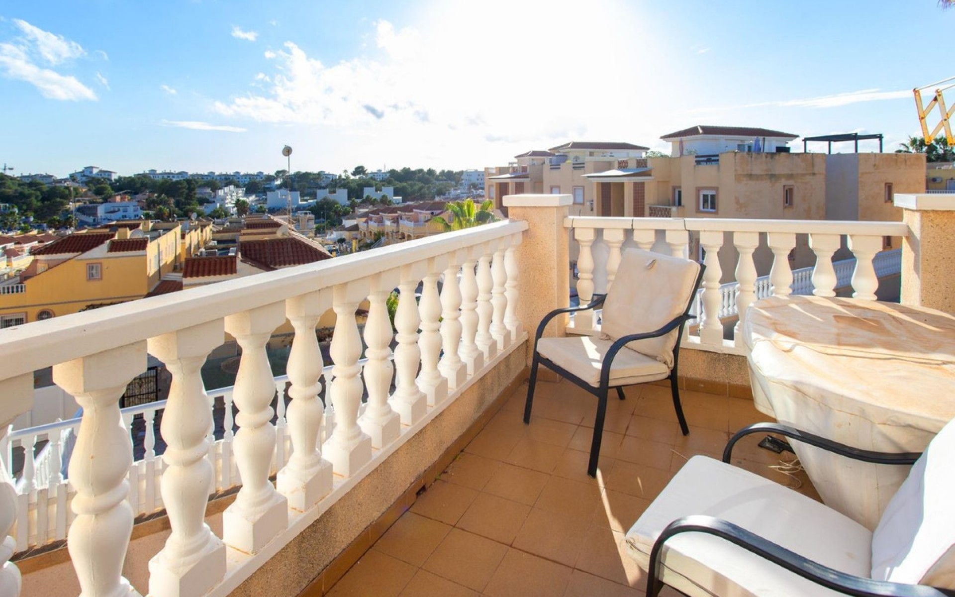 Resale - Townhouse - Villamartin