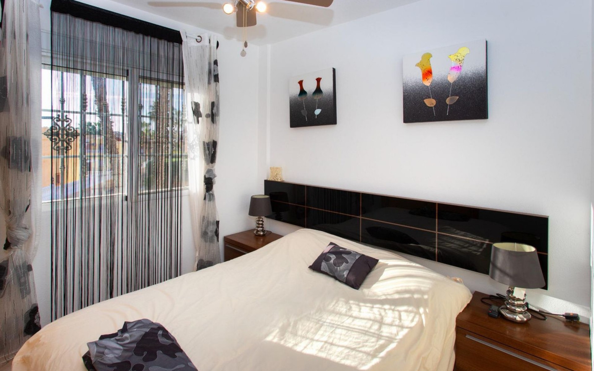 Resale - Townhouse - Villamartin