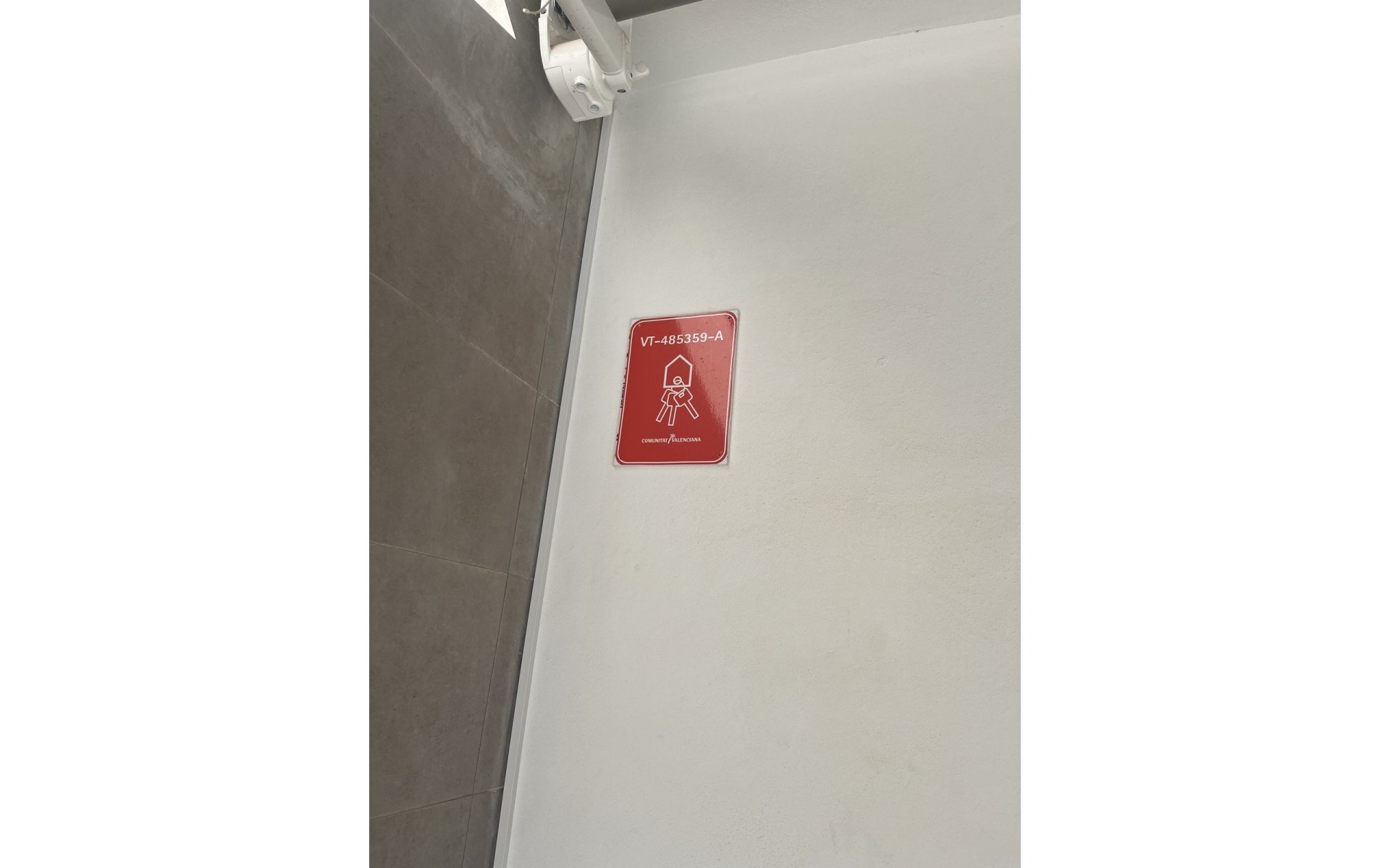 Resale - Townhouse - Villamartin