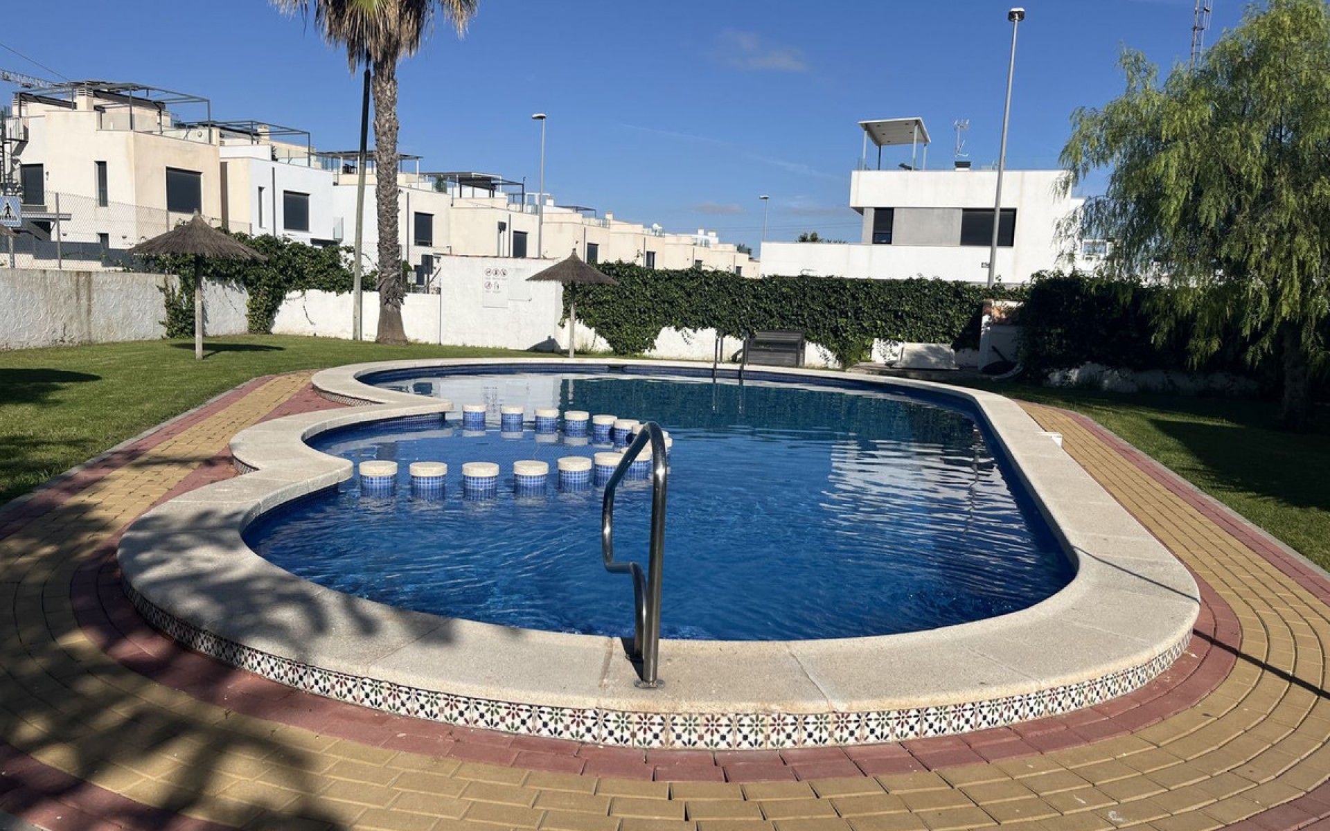 Resale - Townhouse - Villamartin