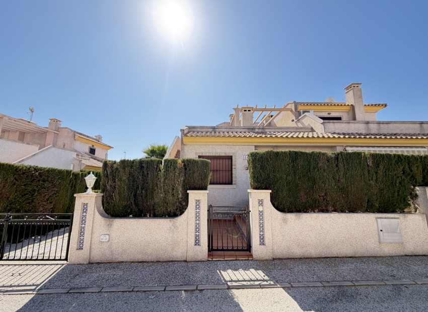 Resale - Townhouse - Villamartin