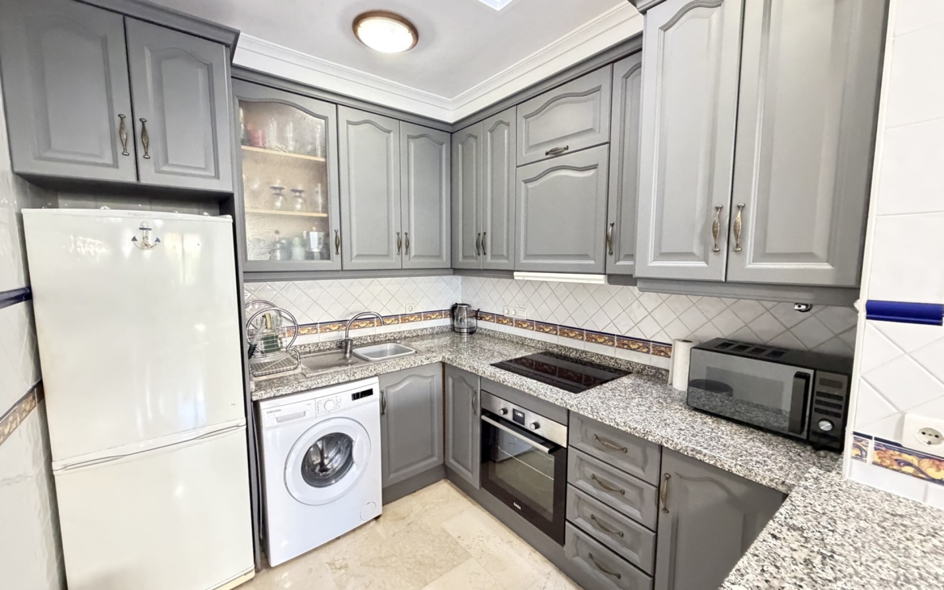 Resale - Townhouse - Villamartin