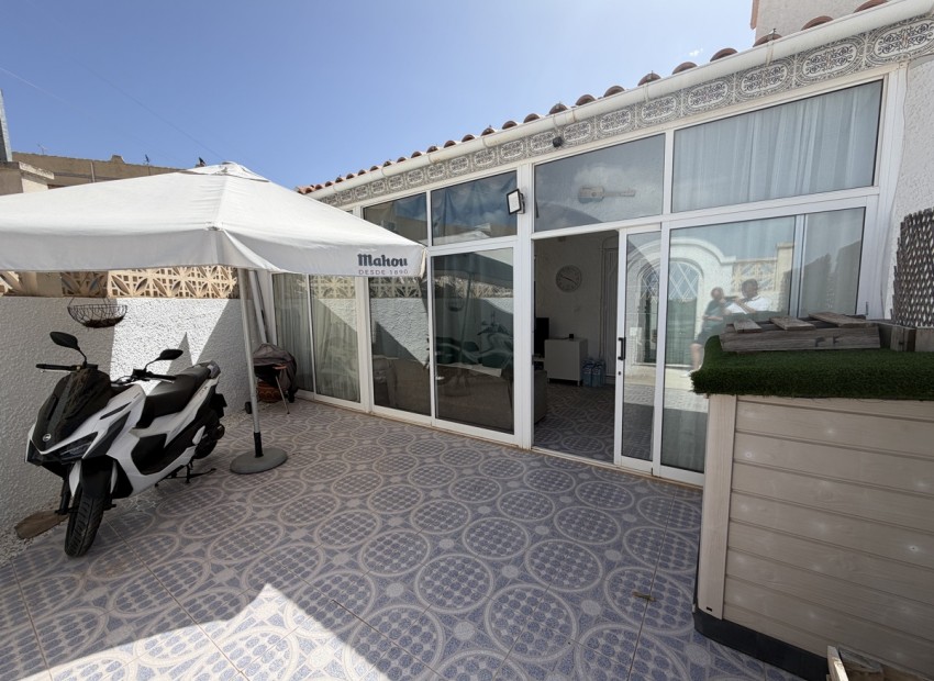 Resale - Townhouse - Villamartin