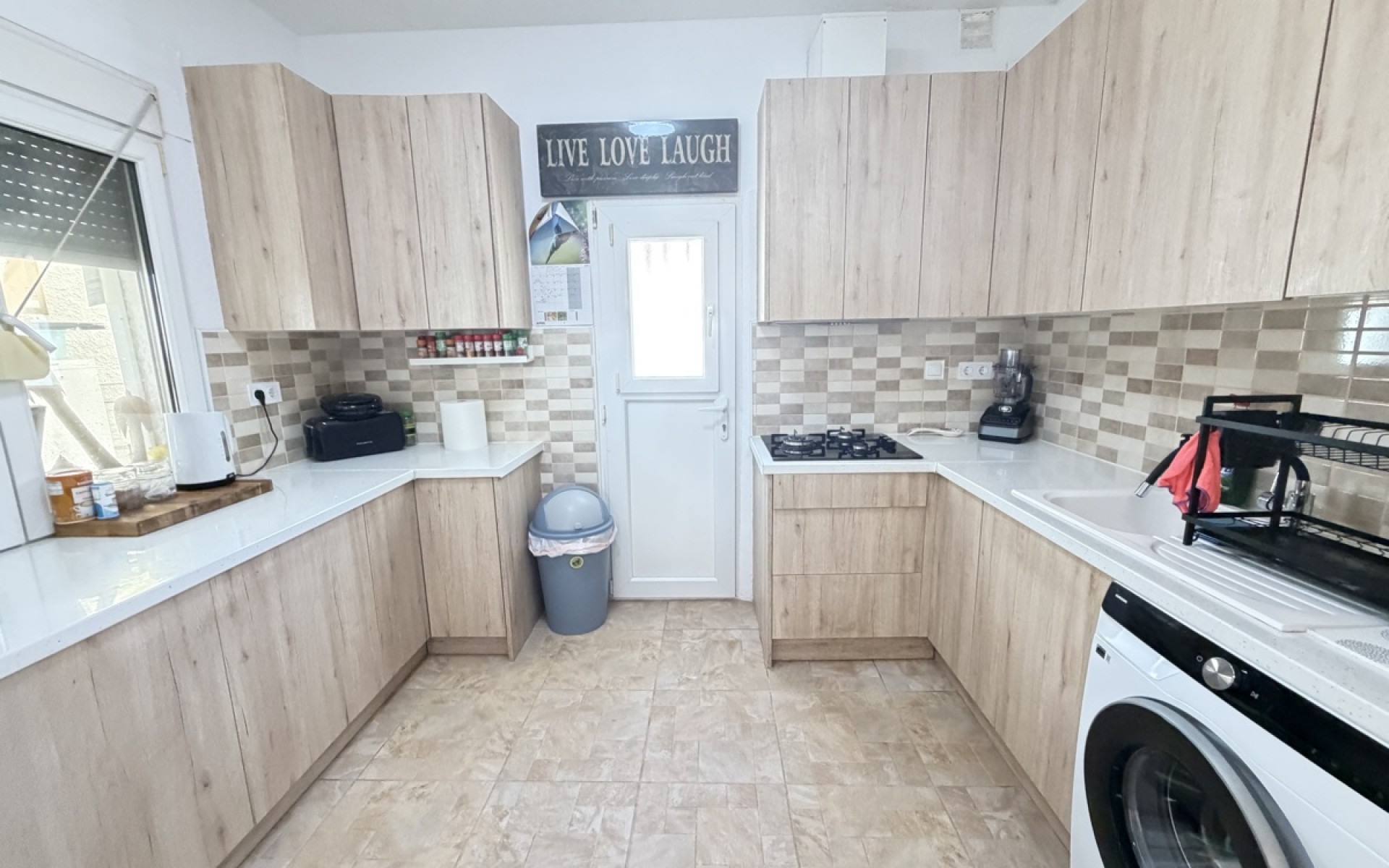 Resale - Townhouse - Villamartin