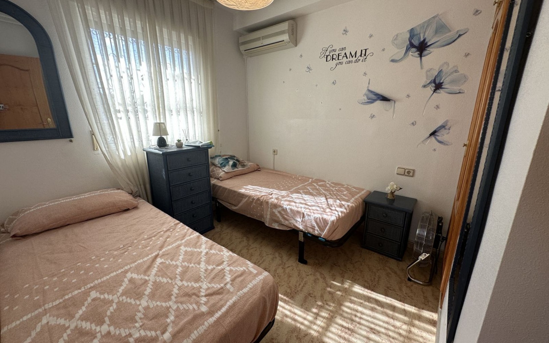 Resale - Townhouse - Villamartin