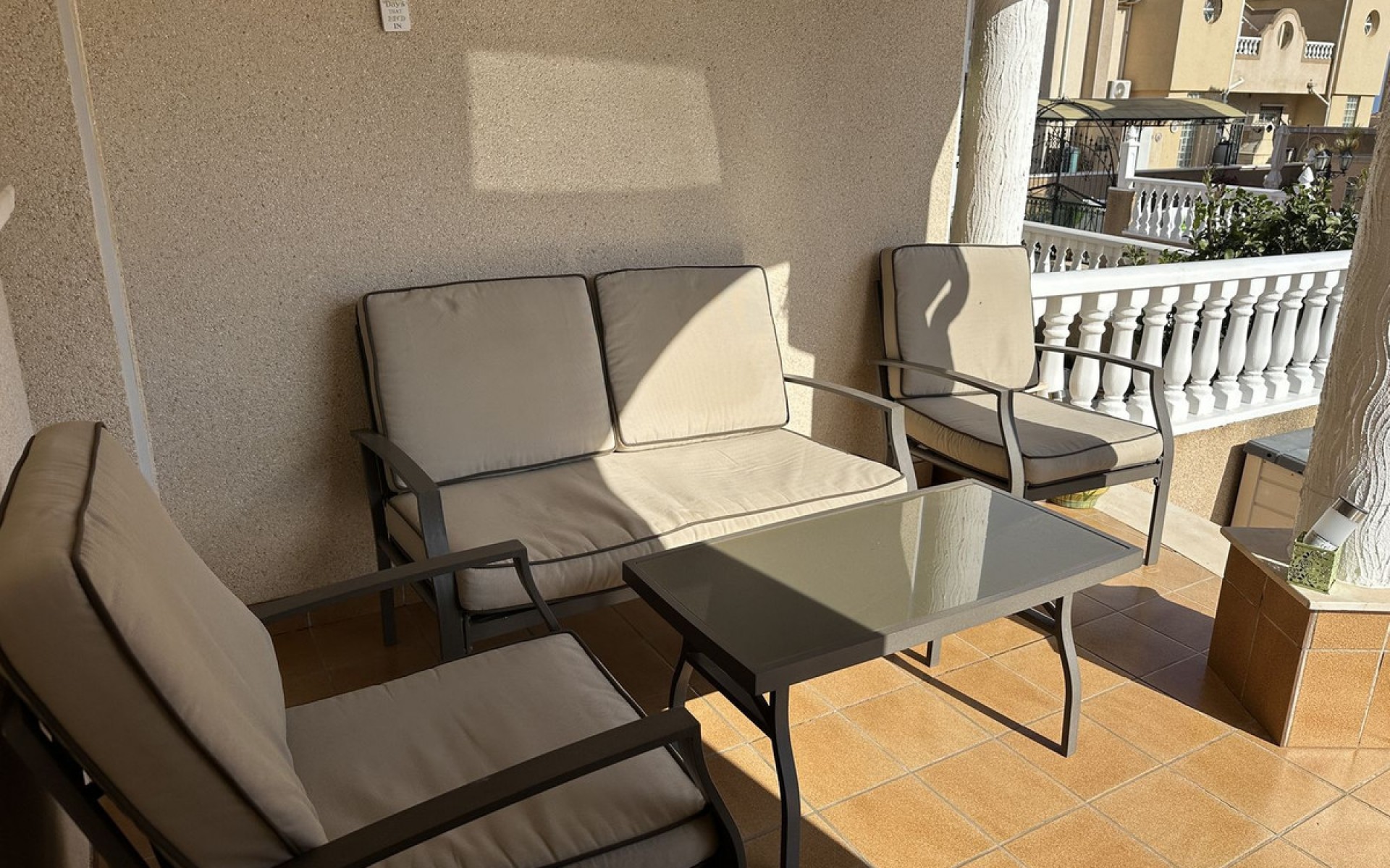 Resale - Townhouse - Villamartin