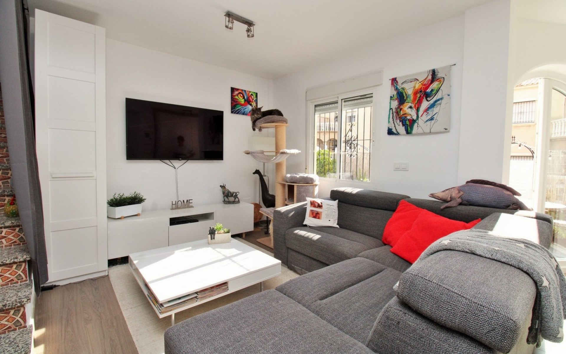 Resale - Townhouse - Villamartin
