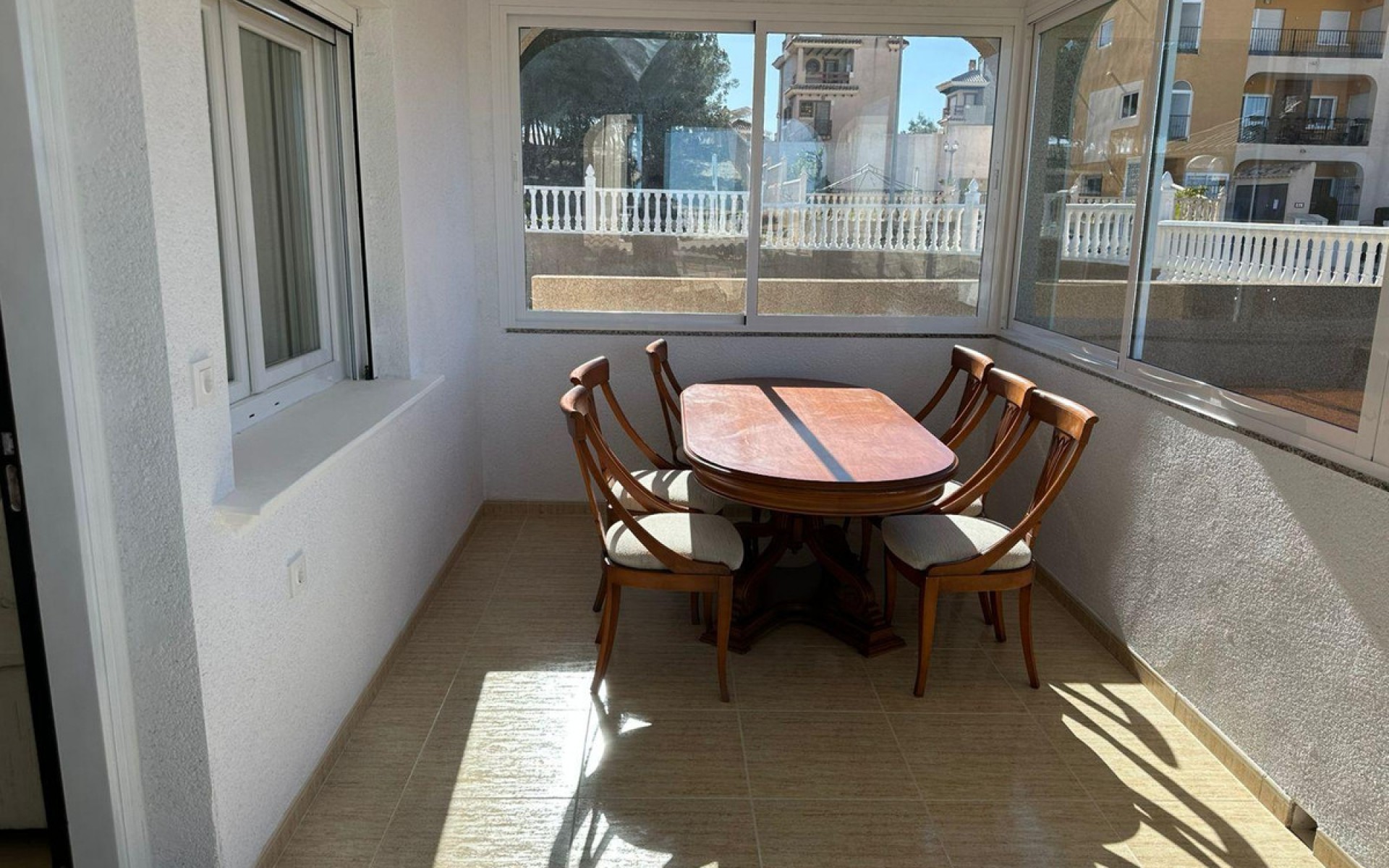 Resale - Townhouse - Villamartin