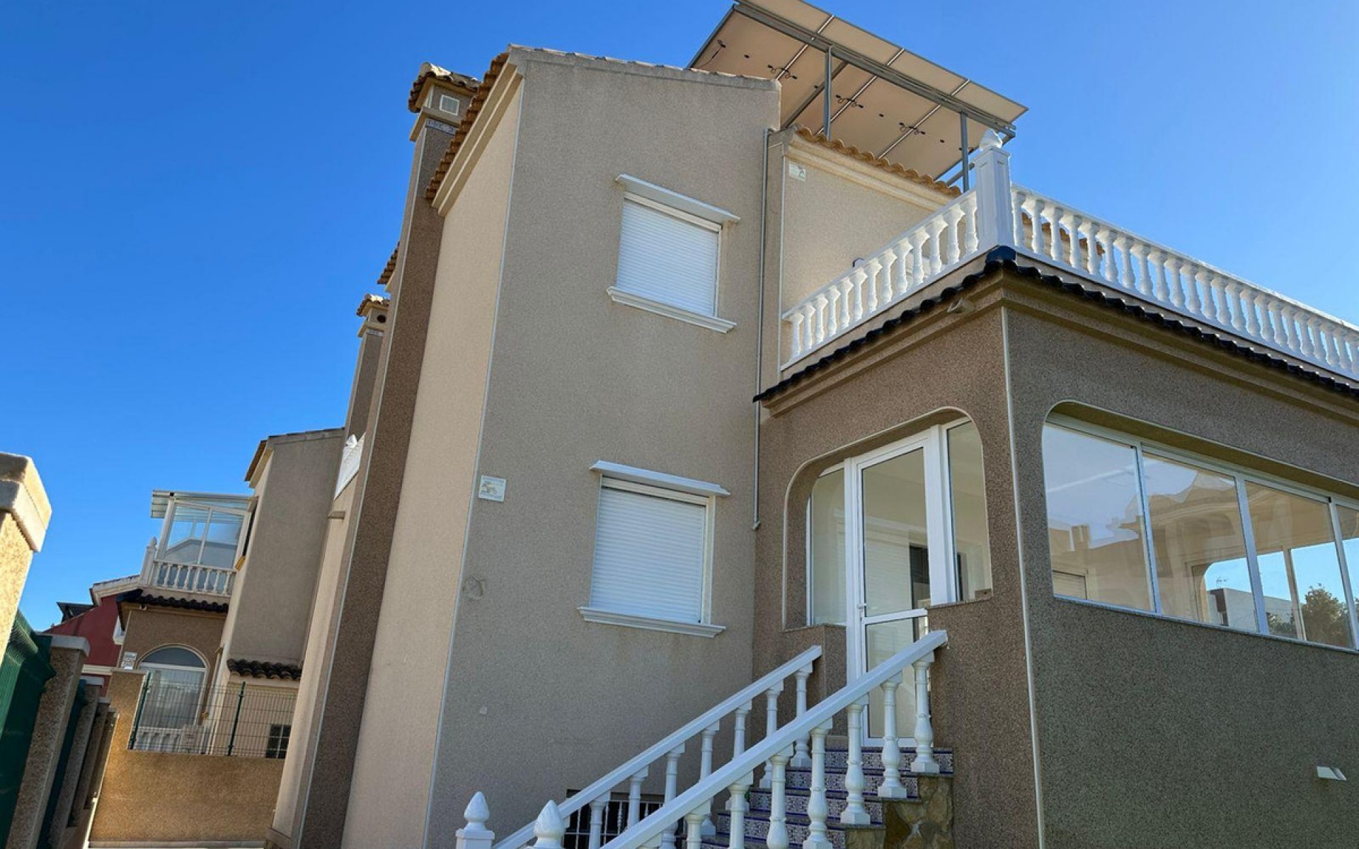 Resale - Townhouse - Villamartin